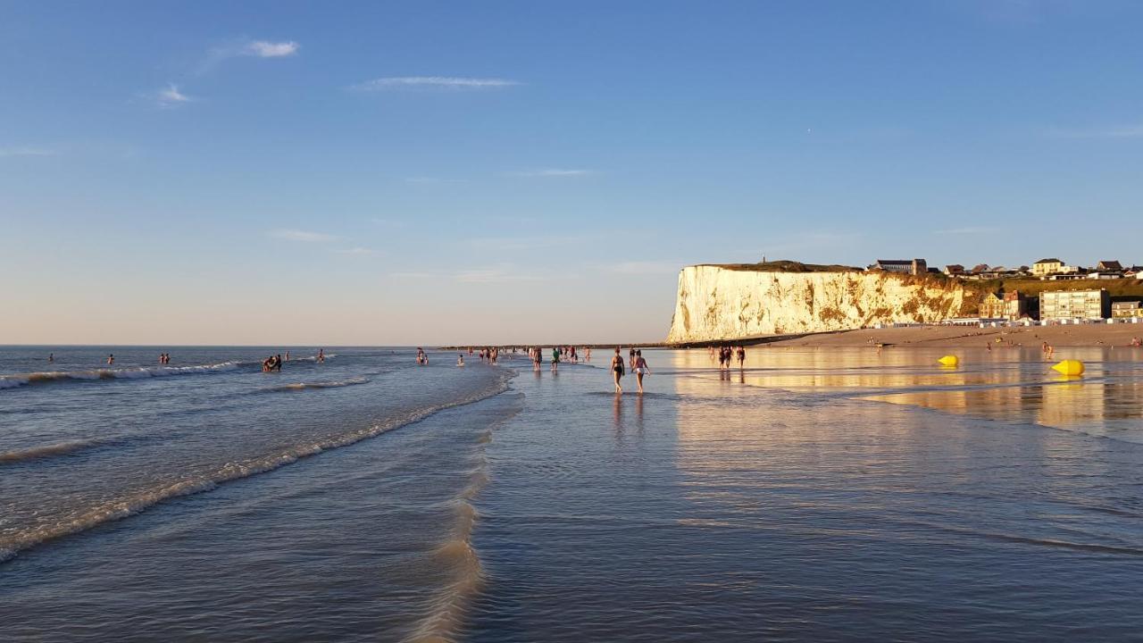 Plage A 50M Appartement Reves Tranquilles Villa Les Bains De Mers Exteriör bild